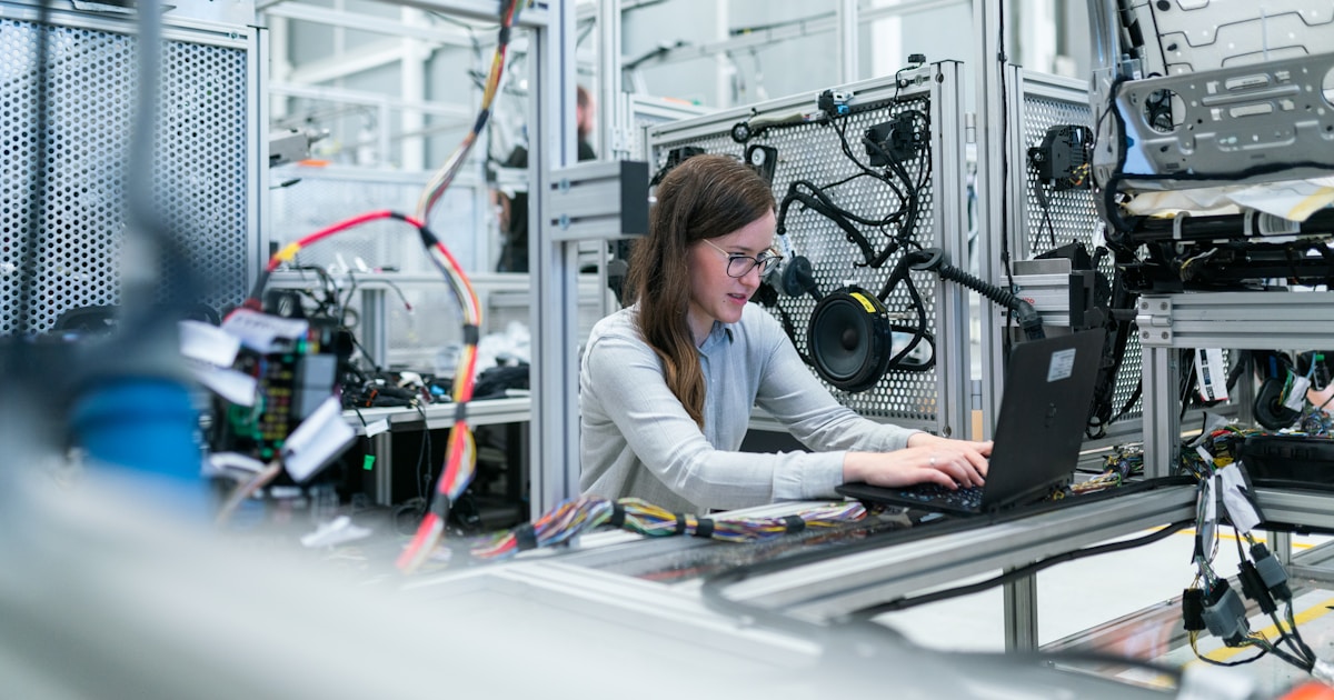 The Solo Marketer’s Automation Stack: Tools, Workflows & Systems That Scale