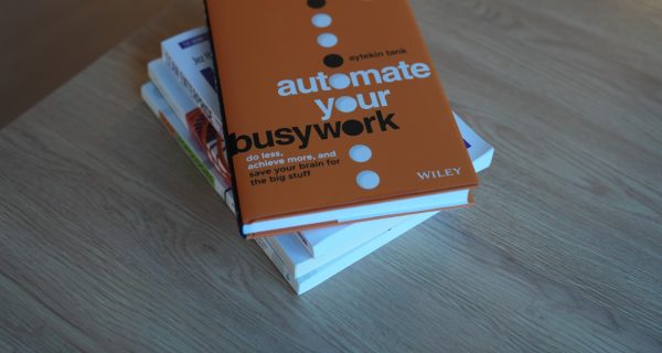How to Automate Invoice and Contract Delivery for Freelancers